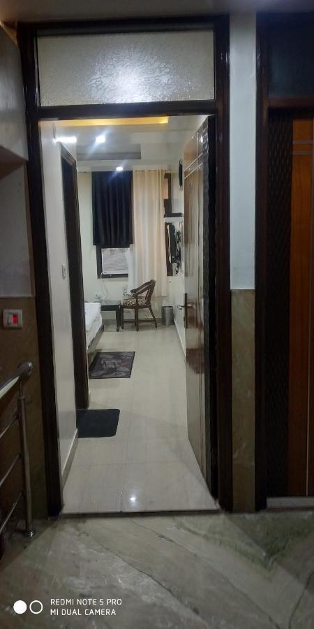 Adb Rooms Udhav Palace Neu-Delhi Exterior foto